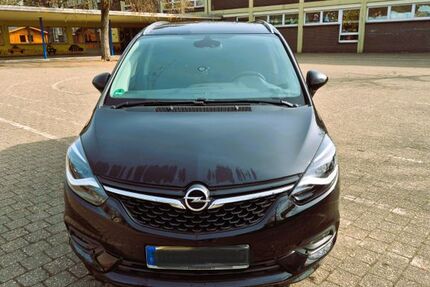 Opel Zafira Tourer 131.635 km 9.300 &euro; Duisburg 47239