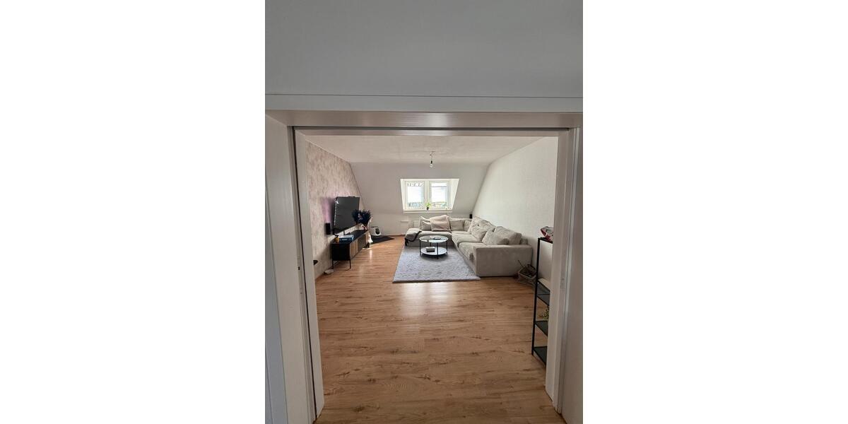 Dachgeschoßwohnung Gladbeck - 4.5 Zimmer, 83 m&sup2;, 750&euro; | Angebot:25806783