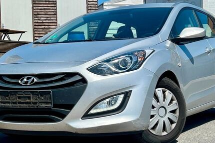 Hyundai i30 303.461 km 2.800 &euro; Gelsenkirchen 45884