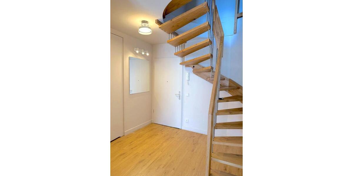 Maisonettenwohnung Düsseldorf Derendorf - 4.5 Zimmer, 100 m&sup2;, 2.100&euro; | Angebot:25637901