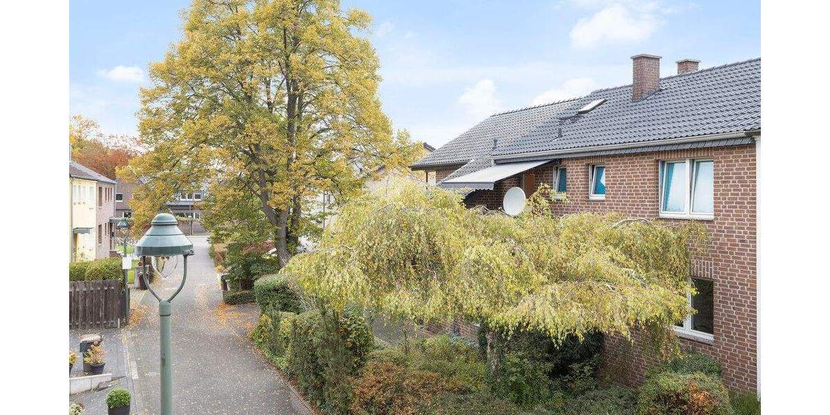 Einfamilienhaus Düsseldorf Vennhausen - 7 Zimmer, 262 m&sup2;, 895.000&euro; | Angebot:25744333