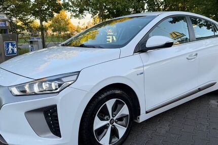 Hyundai IONIQ 77.000 km 11.950 &euro; Neuss 41470