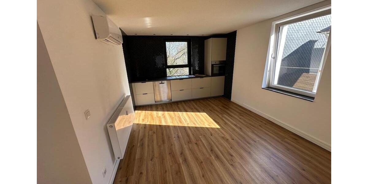 Etagenwohnung Wuppertal Elberfeld - 2 Zimmer, 68 m&sup2;, 880&euro; | Angebot:25931844