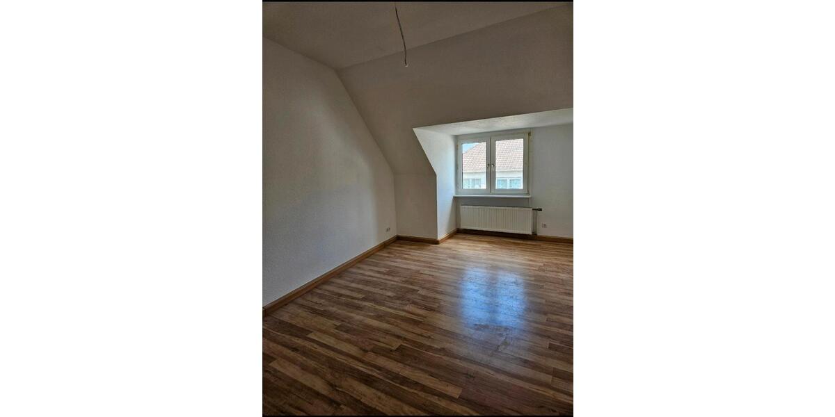 Etagenwohnung Hagen Hagen-Nord - 3 Zimmer, 105 m&sup2;, 700&euro; | Angebot:25887352