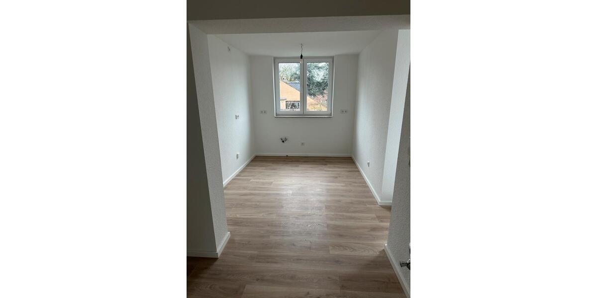 Dachgeschoßwohnung Oberhausen Rothebusch - 2 Zimmer, 67 m&sup2;, 780&euro; | Angebot:25591756