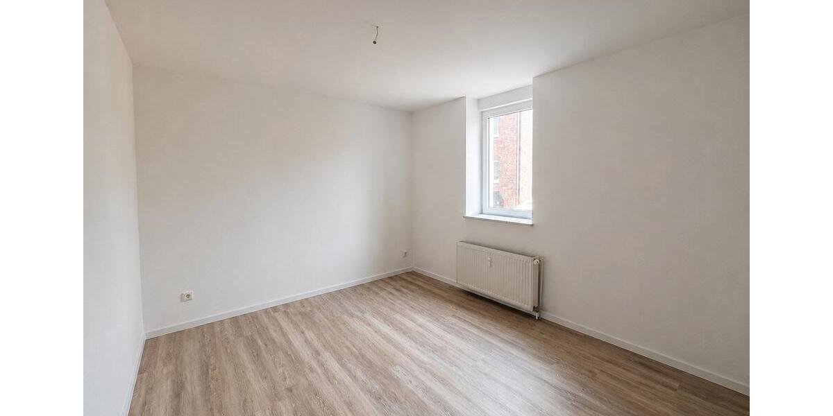 Erdgeschoßwohnung Duisburg Mittelmeiderich - 3 Zimmer, 97 m&sup2;, 820&euro; | Angebot:27552986