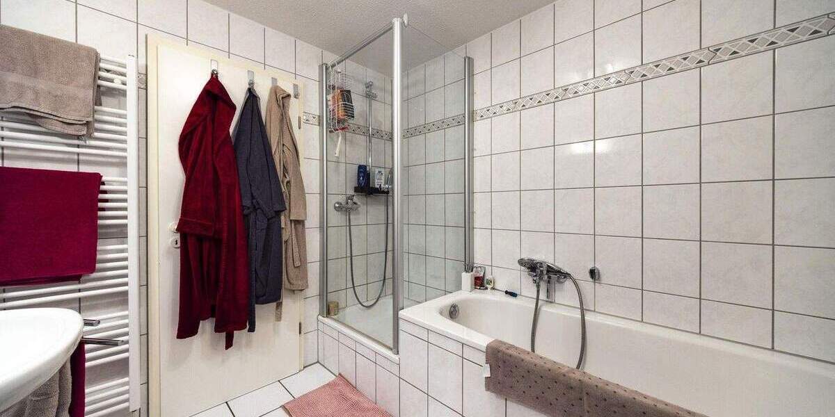 Reihenmittelhaus Meerbusch Büderich - 5 Zimmer, 131 m&sup2;, 725.000&euro; | Angebot:25823319