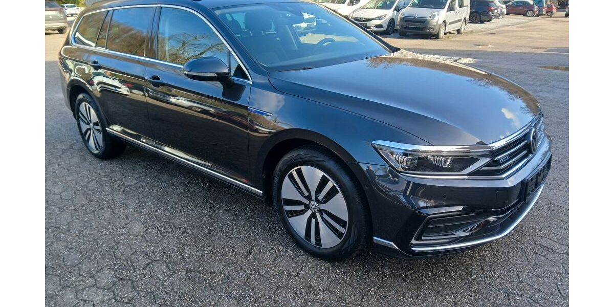 VW Passat Variant 10.500 km 29.950 &euro; Ratingen 40882