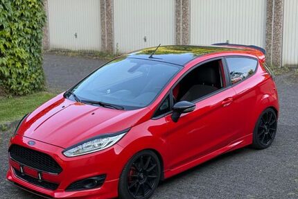 Ford Fiesta 130.000 km 7.400 &euro; Solingen 42699