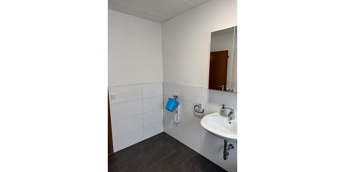 Etagenwohnung Essen Stadtbezirk III - 2 Zimmer, 62 m&sup2;, 695&euro; | Angebot:25195634