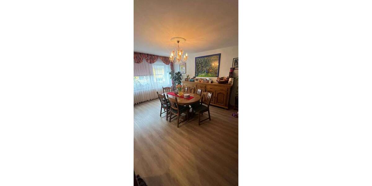 Etagenwohnung Remscheid - 4.5 Zimmer, 130 m&sup2;, 285.000&euro; | Angebot:25890167