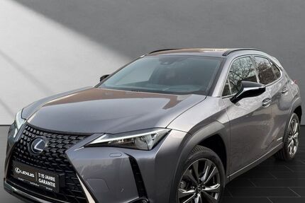 Lexus UX 71.000 km 24.450 &euro; Duisburg 47055