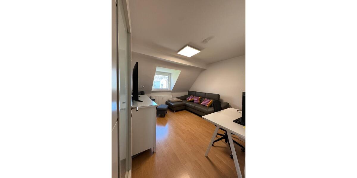 Dachgeschoßwohnung Essen Stadtbezirk III - 2 Zimmer, 53 m&sup2;, 620&euro; | Angebot:26003646