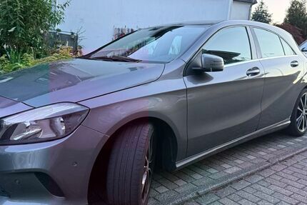 Mercedes-Benz A 180 160.000 km 14.999 &euro; Velbert 42553