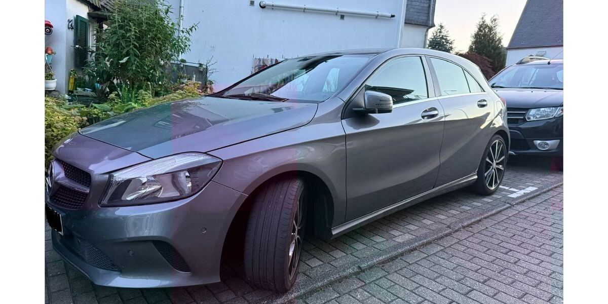 Mercedes-Benz A 180 160.000 km 14.999 &euro; Velbert 42553