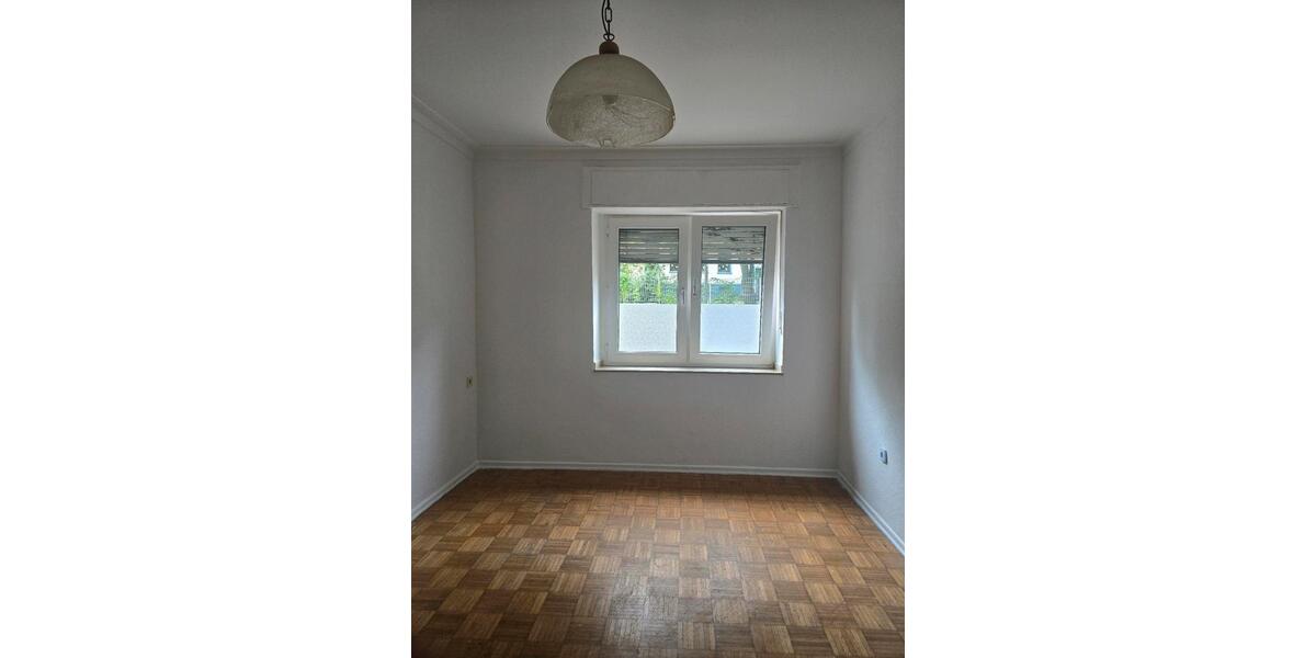 Erdgeschoßwohnung Essen Stadtbezirk VI - 2 Zimmer, 64 m&sup2;, 500&euro; | Angebot:25936407