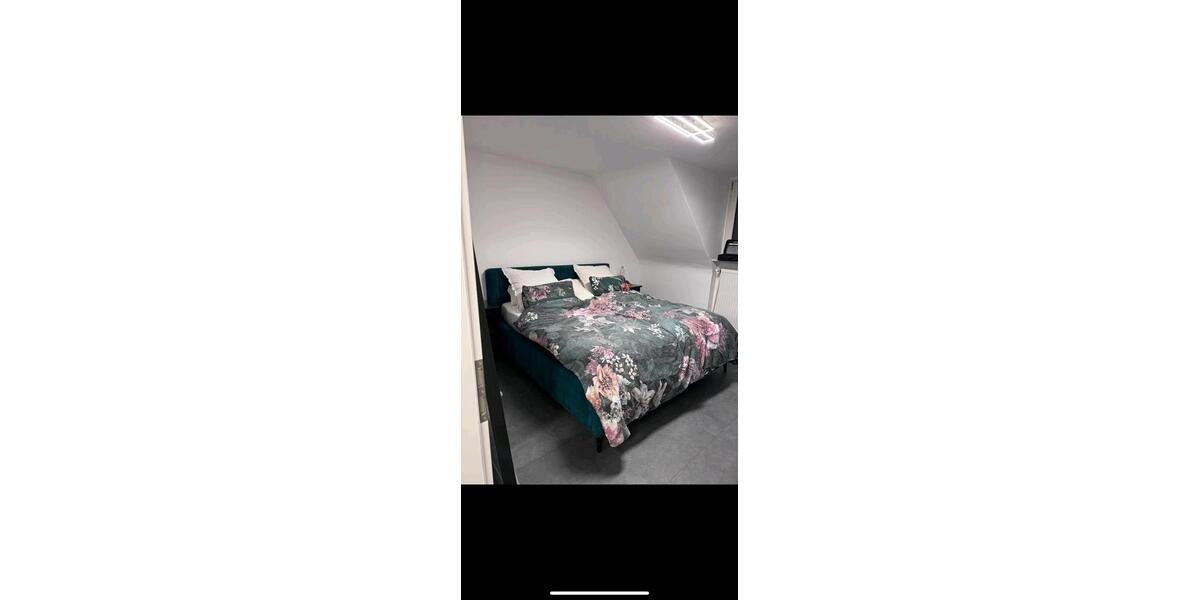 Dachgeschoßwohnung Bochum Eppendorf - 4 Zimmer, 80 m&sup2;, 173.000&euro; | Angebot:27532384