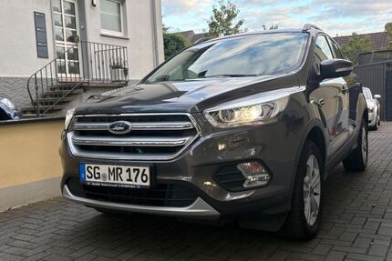 Ford Kuga 99.700 km 14.999 &euro; Solingen 42659