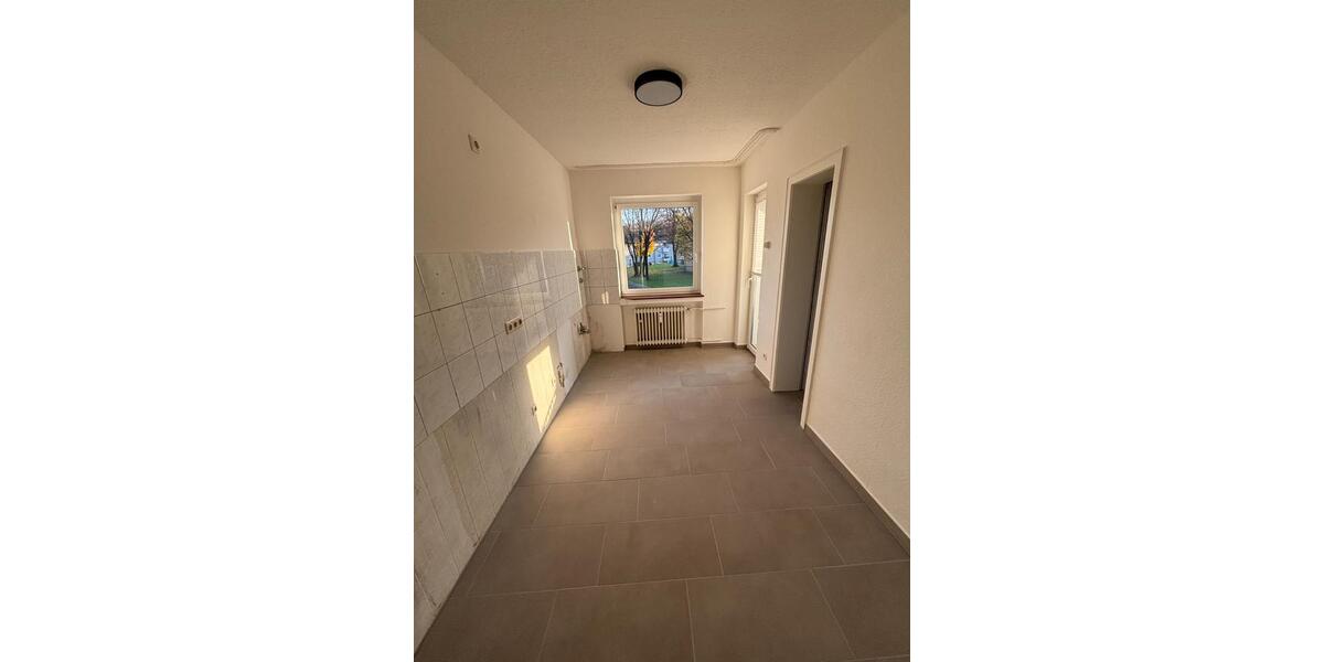 Etagenwohnung Mülheim an der Ruhr Dümpten - 3.5 Zimmer, 101 m&sup2;, 770&euro; | Angebot:25439696