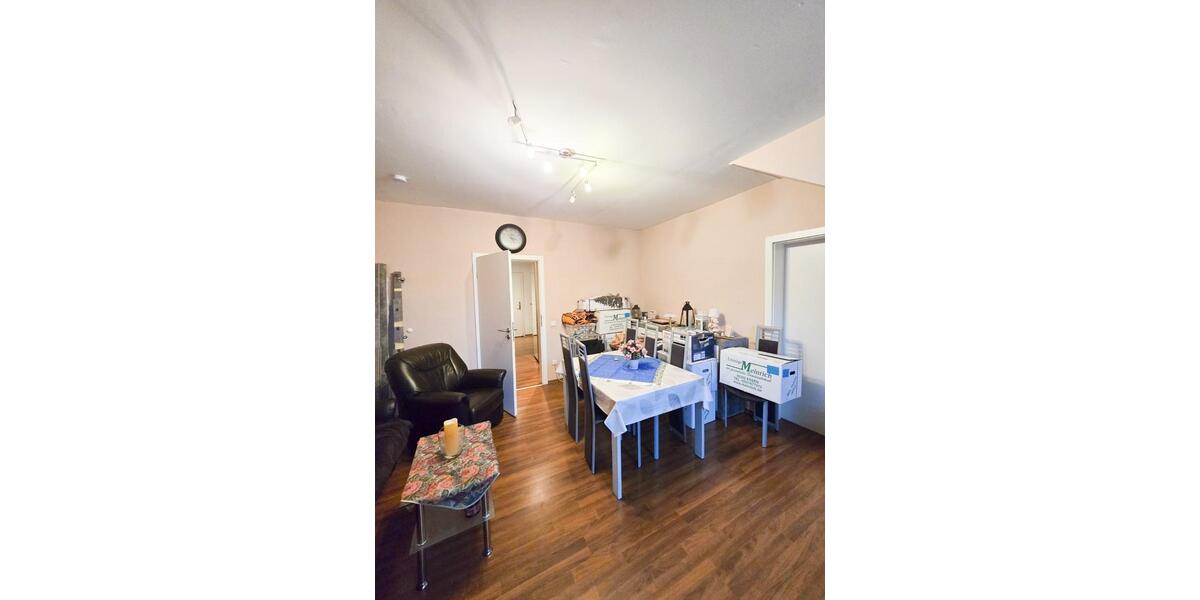 Dachgeschoßwohnung Oberhausen Alt-Oberhausen - 3.5 Zimmer, 82 m&sup2;, 520&euro; | Angebot:25754018