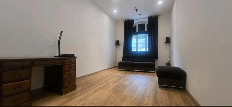 Etagenwohnung Radevormwald - 6 Zimmer, 134 m&sup2;, 225.000&euro; | Angebot:27023131