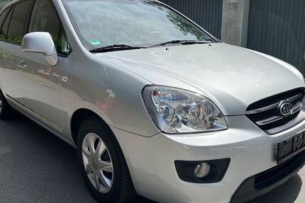 Kia Carens 125.419 km 3.799 &euro; Solingen 42651