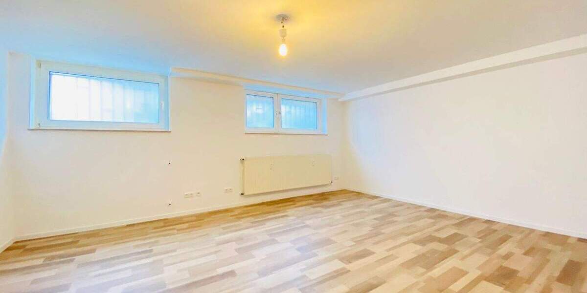 Gewerbeobjekt Bottrop Stadtmitte - 3 Zimmer, 70 m&sup2;, 490&euro; | Angebot:25879077