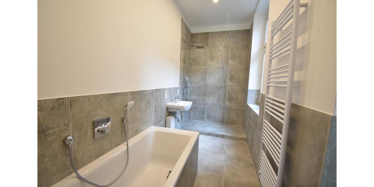 Etagenwohnung Düsseldorf Heerdt - 2 Zimmer, 75 m&sup2;, 1.450&euro; | Angebot:22619460