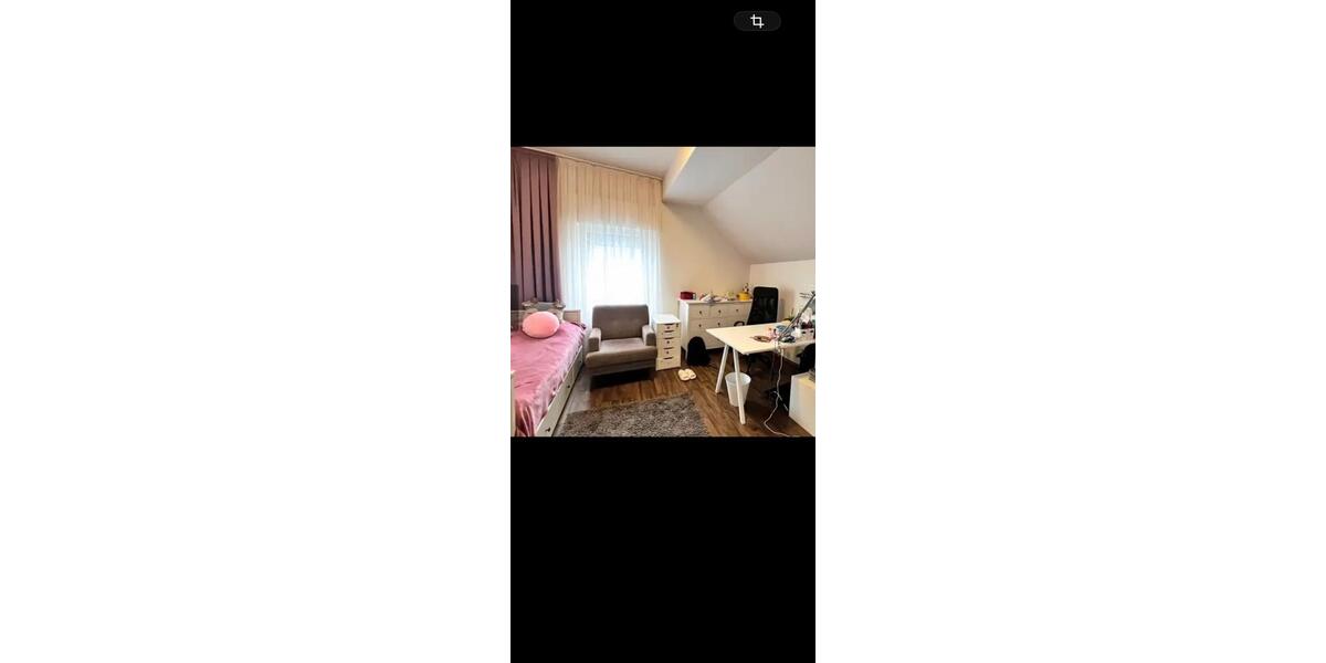 Etagenwohnung Solingen Wald - 4 Zimmer, 104 m&sup2;, 1.500&euro; | Angebot:27566171