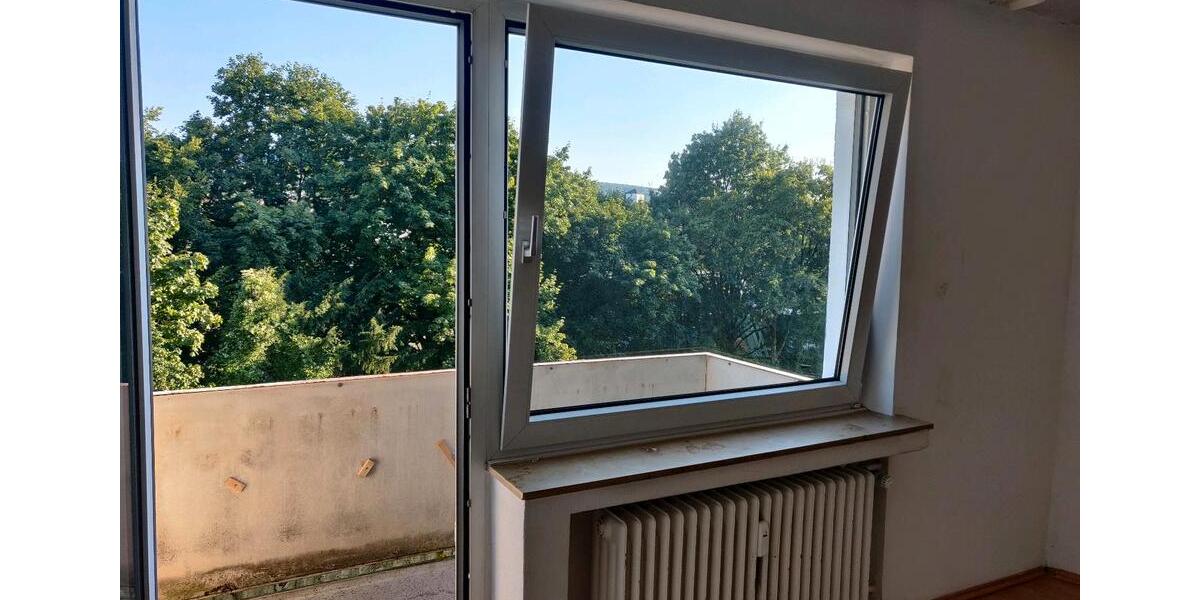 Etagenwohnung Wuppertal Gemarkung Vohwinkel - 3 Zimmer, 90 m&sup2;, 750&euro; | Angebot:24838313