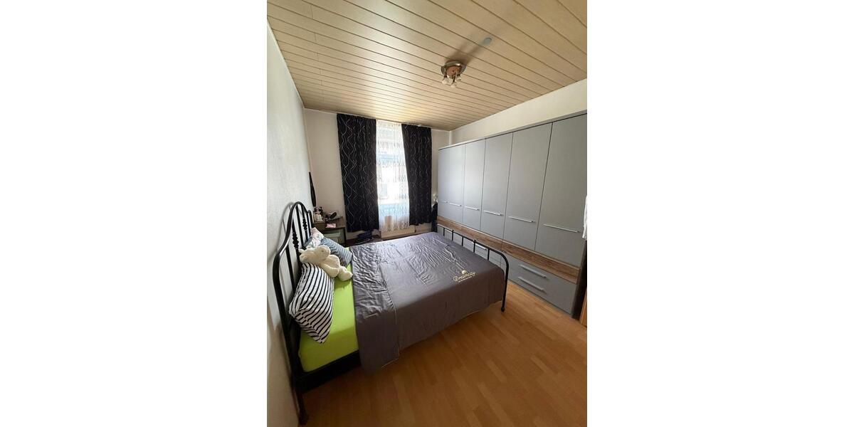 Etagenwohnung Duisburg Rheinhausen - 4.5 Zimmer, 82 m&sup2;, 1.100&euro; | Angebot:27572055