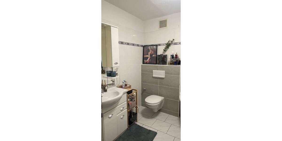 Etagenwohnung Essen Südostviertel - 2 Zimmer, 73 m&sup2;, 650&euro; | Angebot:26072373