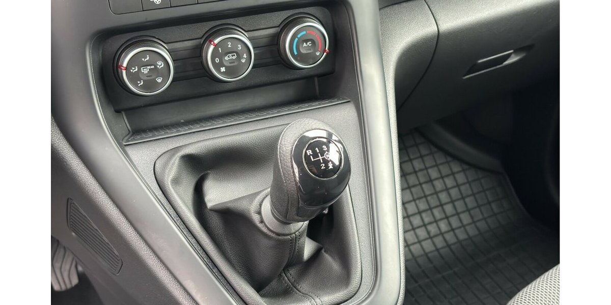 Mercedes-Benz Citan 110 CDI Tourer Mbux Klima Navi 78.232 km 20.900 &euro; Wuppertal 42327