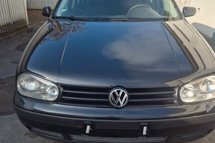 VW Golf 286.446 km 950 &euro; Wuppertal 42285