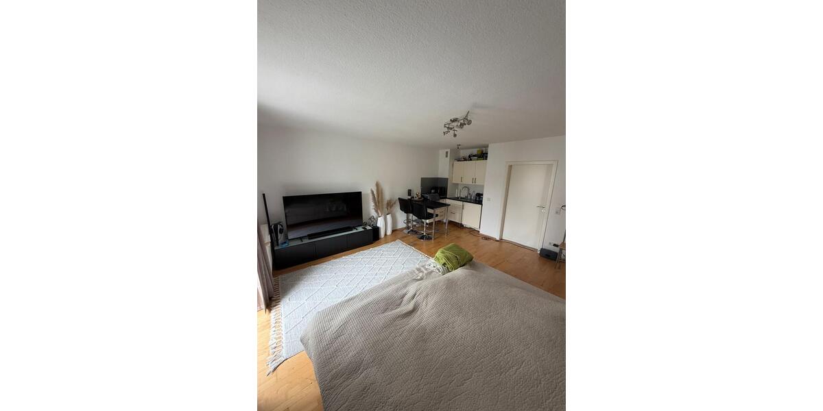 Dachgeschoßwohnung Düsseldorf Lörick - 1 Zimmer, 35 m&sup2;, 750&euro; | Angebot:27571757
