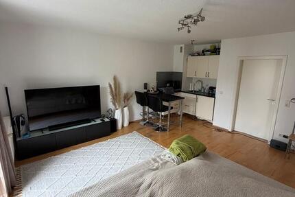Wohnung Düsseldorf Lörick - 1 Zimmer, 35 m&sup2;, 750&euro; | Angebot:27571757