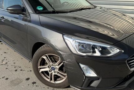 Ford Focus 87.522 km 10.500 &euro; Wuppertal 42285