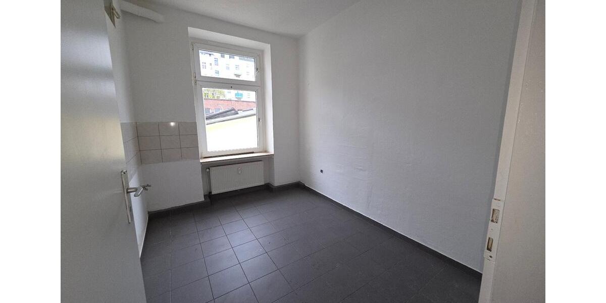 Etagenwohnung Wuppertal Gemarkung Langerfeld - 3 Zimmer, 70 m&sup2;, 600&euro; | Angebot:25712282
