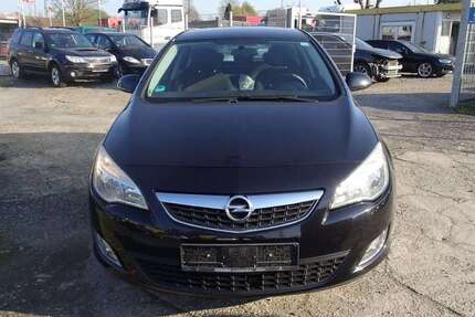 Opel Astra 212.000 km 2.490 &euro; Düsseldorf 40231