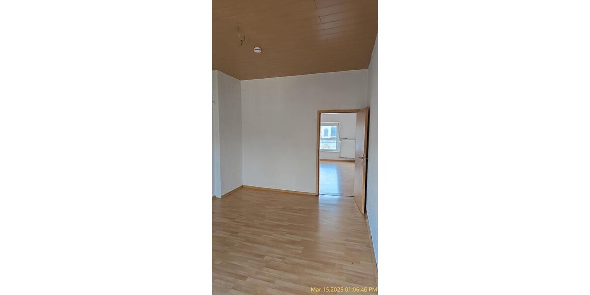 Etagenwohnung Duisburg Duisburg-Mitte - 1 Zimmer, 90 m&sup2;, 650&euro; | Angebot:27568874