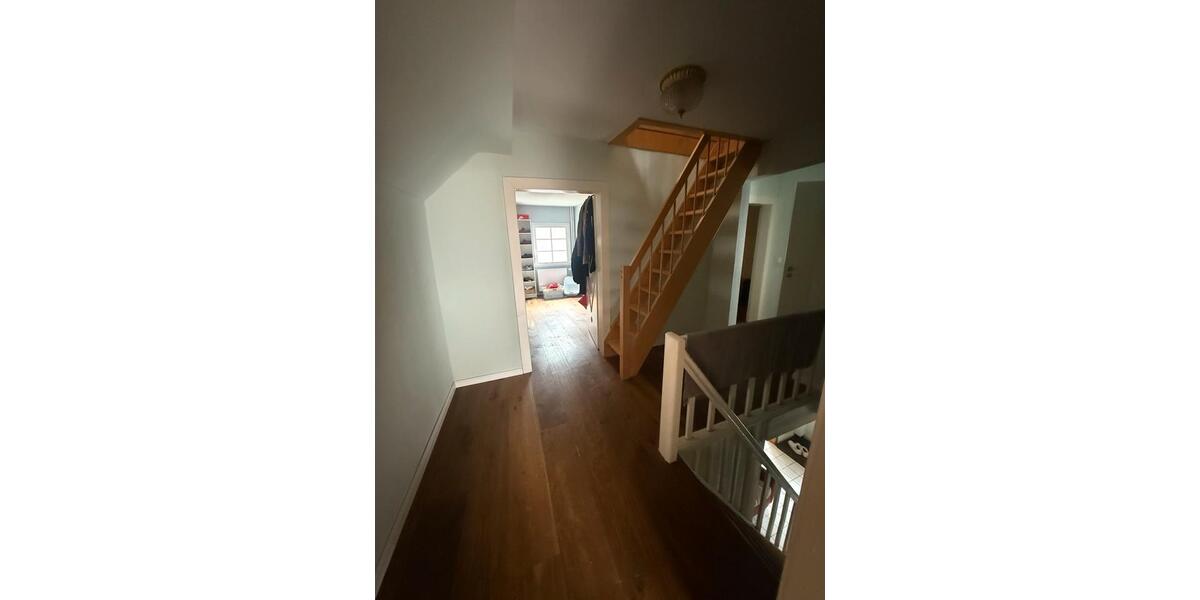 Einfamilienhaus Solingen - 5 Zimmer, 140 m&sup2;, 279.000&euro; | Angebot:26045246