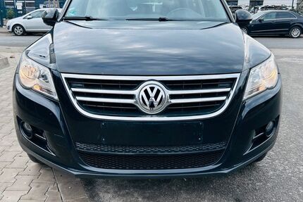 VW Tiguan 180.000 km 6.700 &euro; Gelsenkirchen 45884