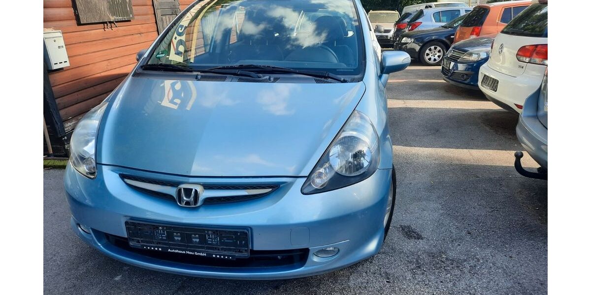 Honda Jazz 159.000 km 2.450 &euro; Essen 45276