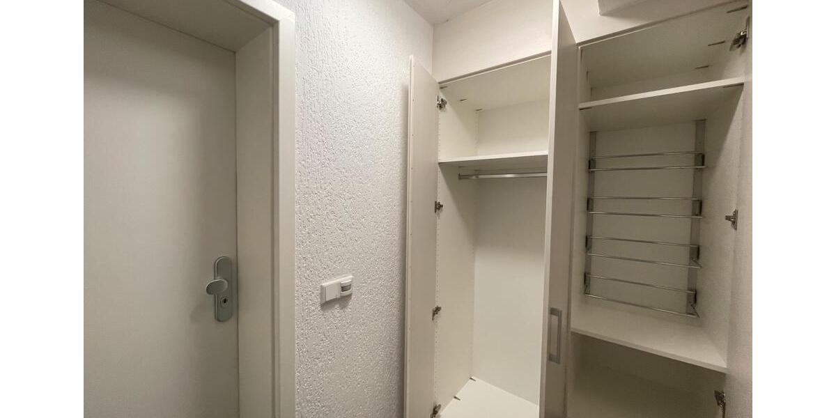 Dachgeschoßwohnung Essen Huttrop - 3.5 Zimmer, 87 m&sup2;, 1.044&euro; | Angebot:25377302