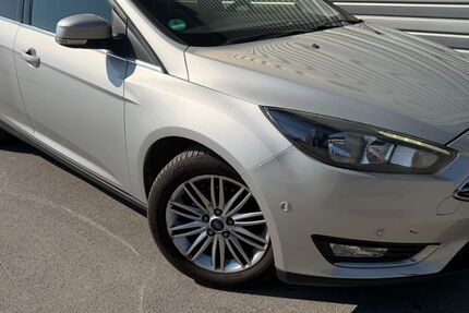 Ford Focus 137.921 km 7.299 &euro; Wuppertal 42285