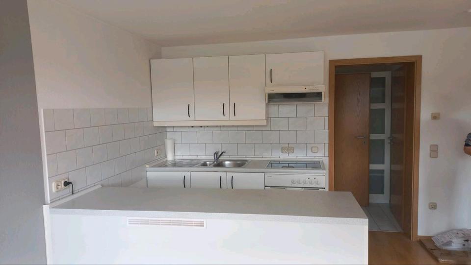 Dachgeschoßwohnung Solingen Höhscheid - 1 Zimmer, 36 m&sup2;, 425&euro; | Angebot:27543470