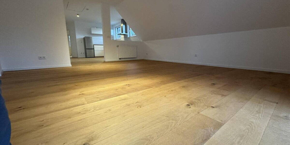 Etagenwohnung Düsseldorf Kaiserswerth - 2 Zimmer, 75 m&sup2;, 1.695&euro; | Angebot:26790492