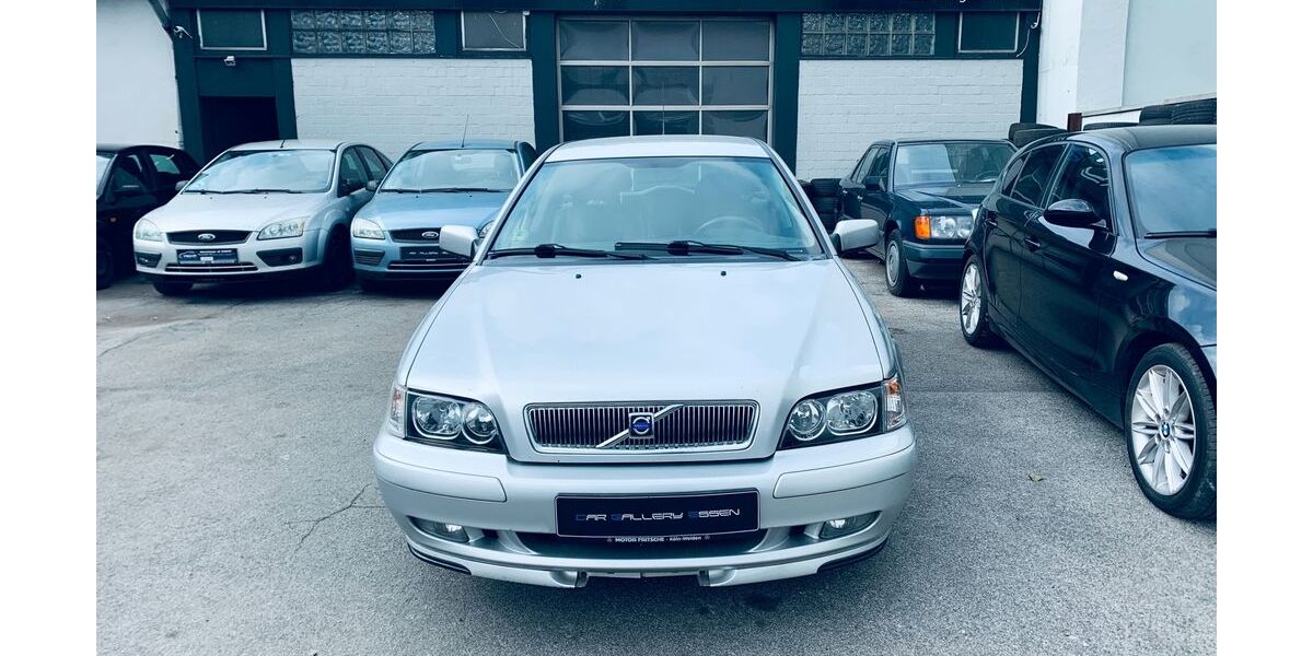 Volvo V40 200.300 km 1.390 &euro; Essen 45127