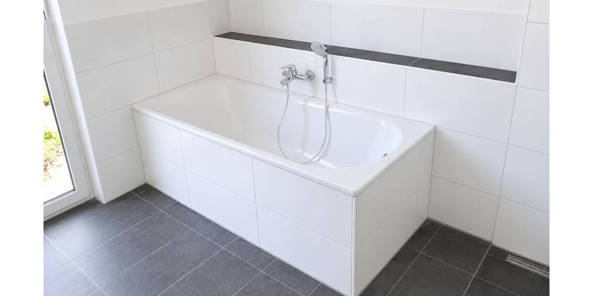 Etagenwohnung Düsseldorf Unterbach - 4 Zimmer, 155 m&sup2;, 2.000&euro; | Angebot:26799425