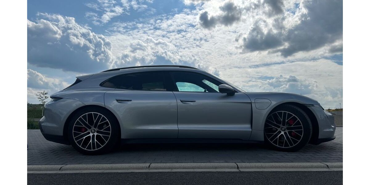 Porsche Taycan 22.500 km 69.500 &euro; Bochum 44803